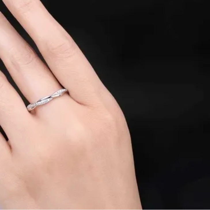 Brand New Moissanite Silver Love Infinity Rope Ring